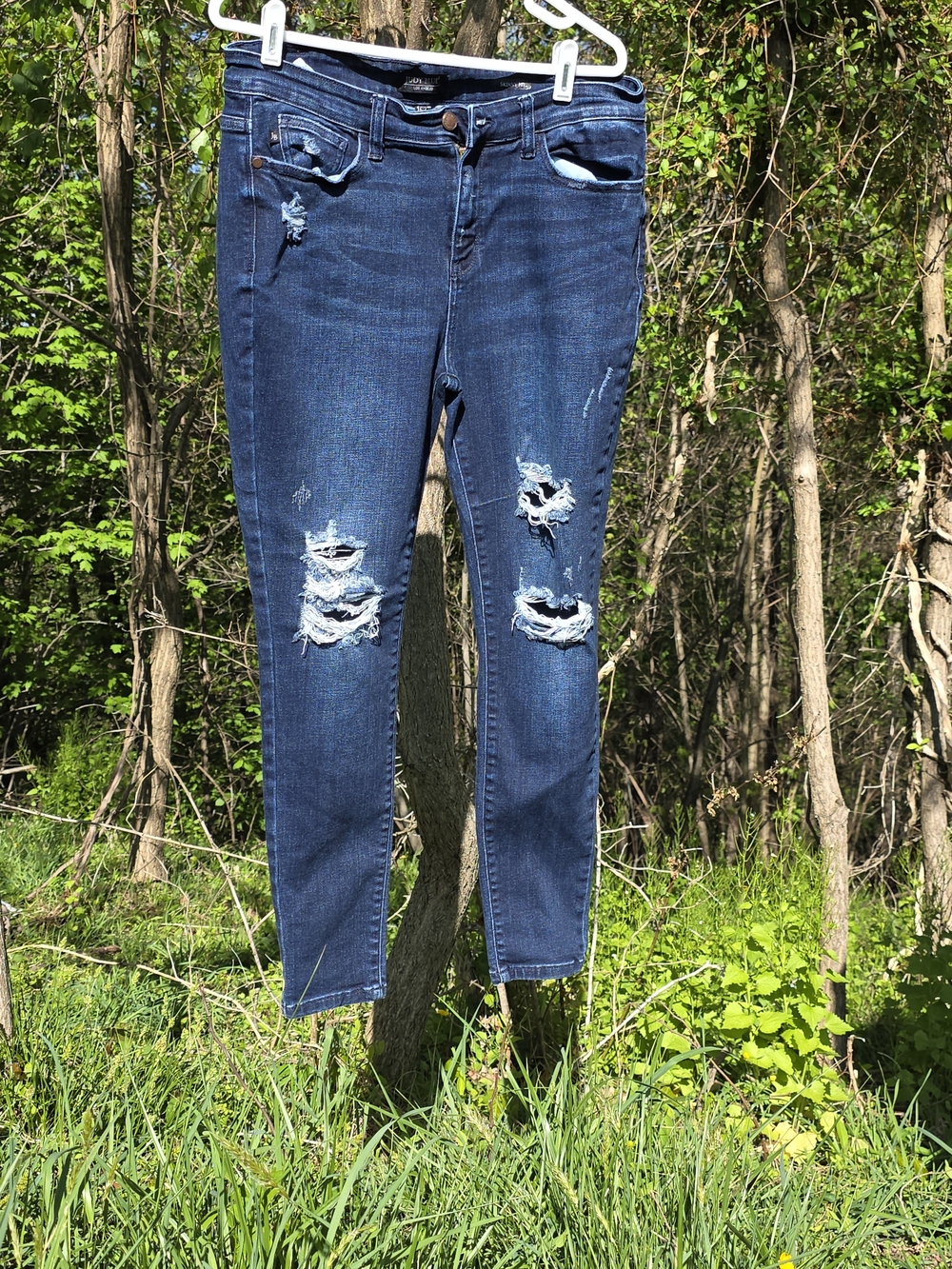 Distressed Judy Blue  Dark Blue Women’s Skinny Jeans Size 15/32